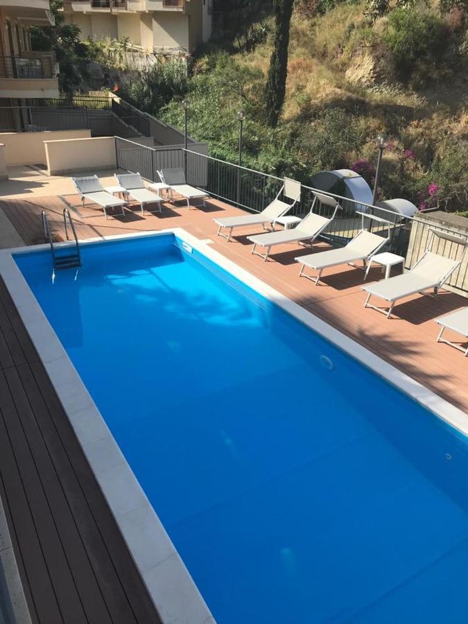 Il Piccolo Diavolo Apartment Taormina Exterior photo