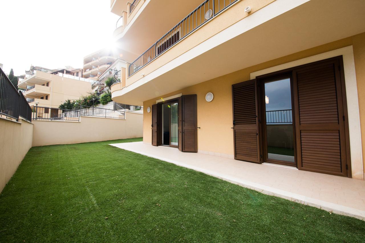 Il Piccolo Diavolo Apartment Taormina Exterior photo