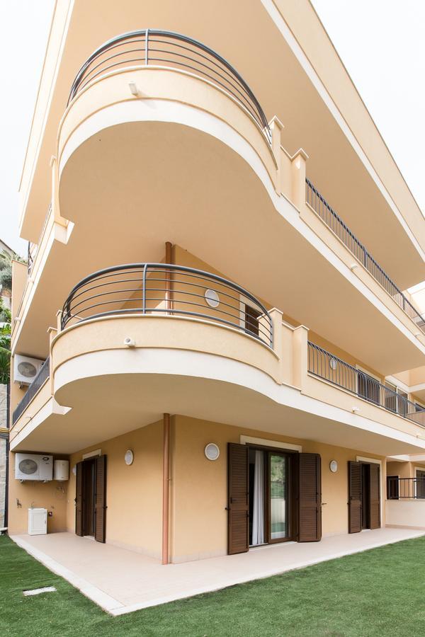Il Piccolo Diavolo Apartment Taormina Exterior photo