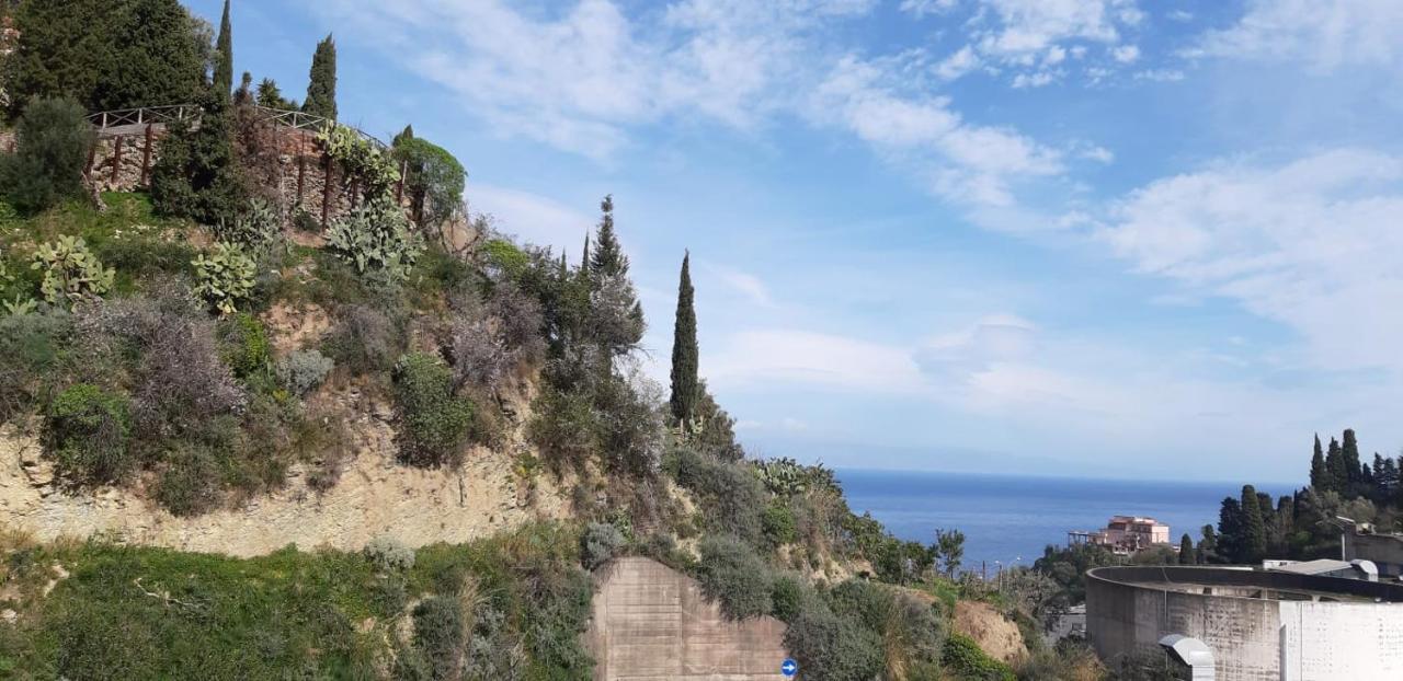 Il Piccolo Diavolo Apartment Taormina Exterior photo